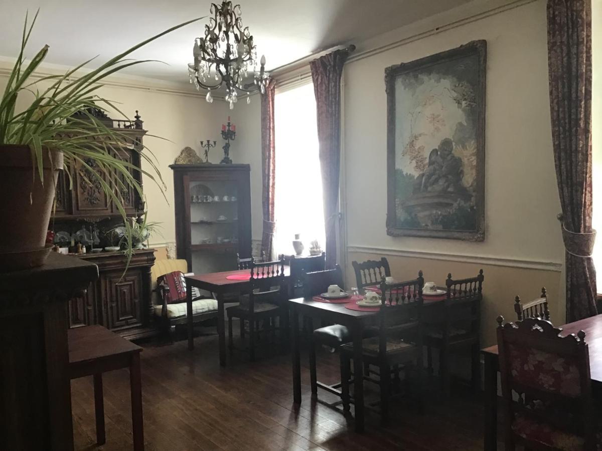 Maison Forestiere Bed & Breakfast Veyras Exterior photo