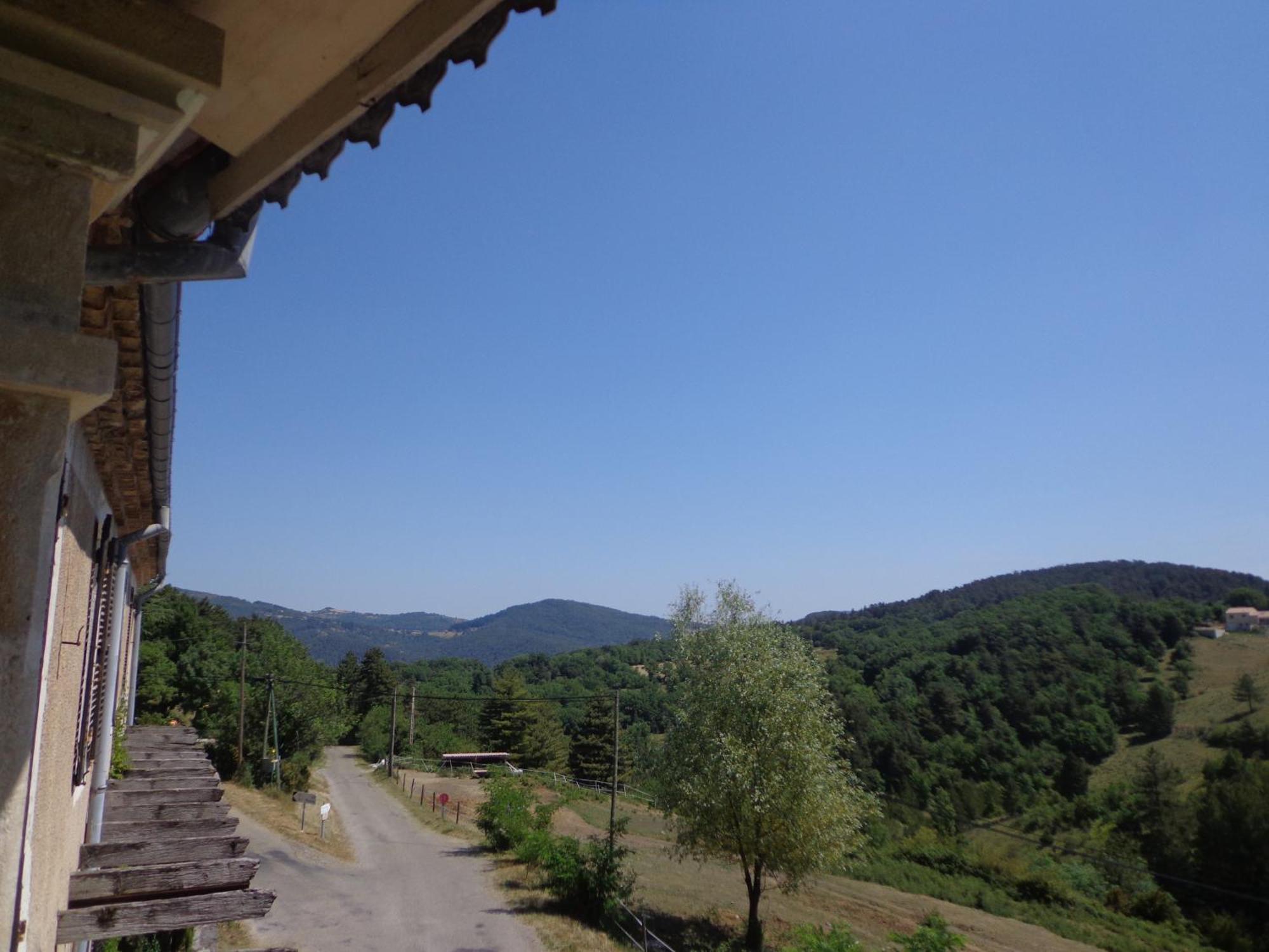 Maison Forestiere Bed & Breakfast Veyras Exterior photo